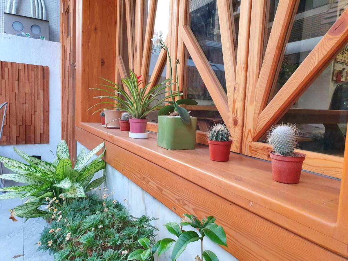 Honey House Tainan Bed & Breakfast エクステリア 写真